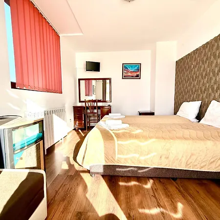 Family Carpe Diem Hotel 3*